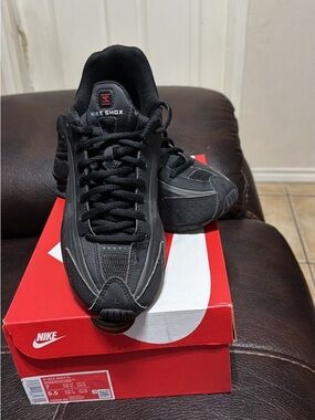 Nike Shox Men's Sneakers - Black with Gray Accents